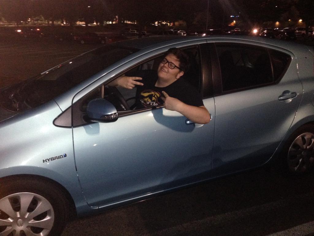 FlattestComb's tweet photo. Dat Prius life. #fueleffiency #turnup #fuck #yo #honda #basedgod http://t.co/J0iNAutpVE