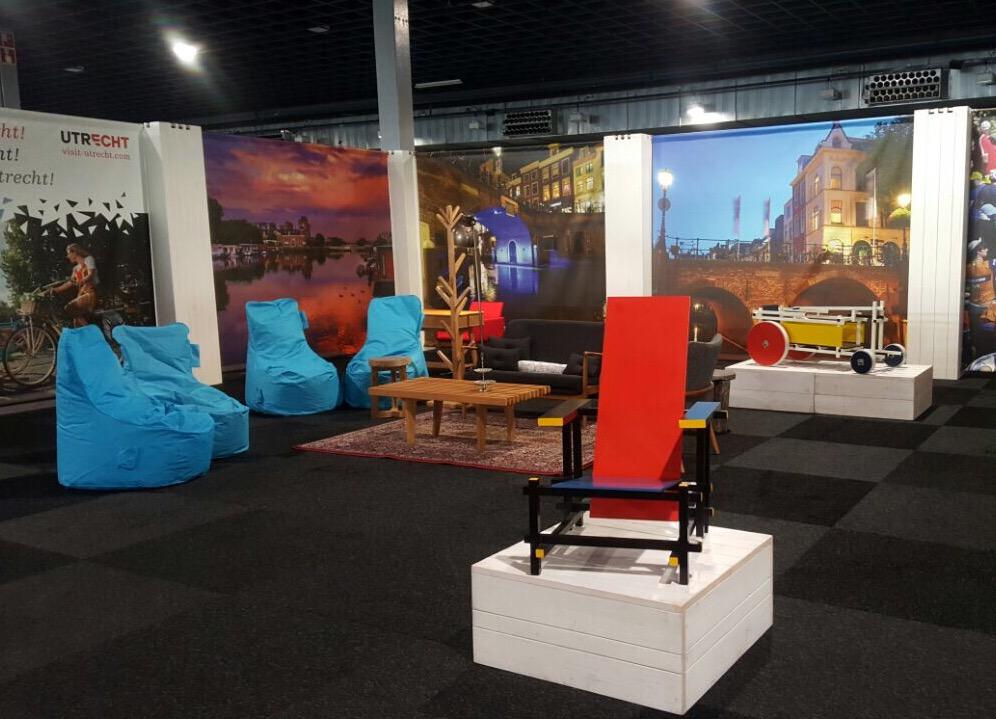 Het perscentrum van de #Tour heeft een Utrechts tintje gekregen. #rietveld #TDFutrecht