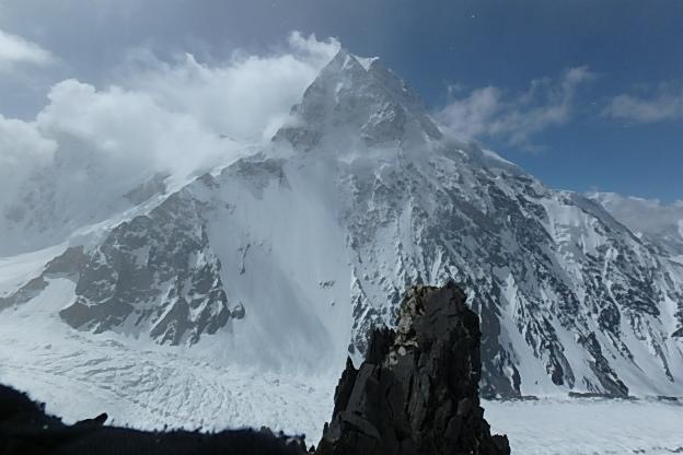 NorthmenPK's tweet photo. C1 6000m established on #Cessen route by #Himex team. View of valley and #BroadPeak from #K2 C1 http://t.co/N9FpwGNIms