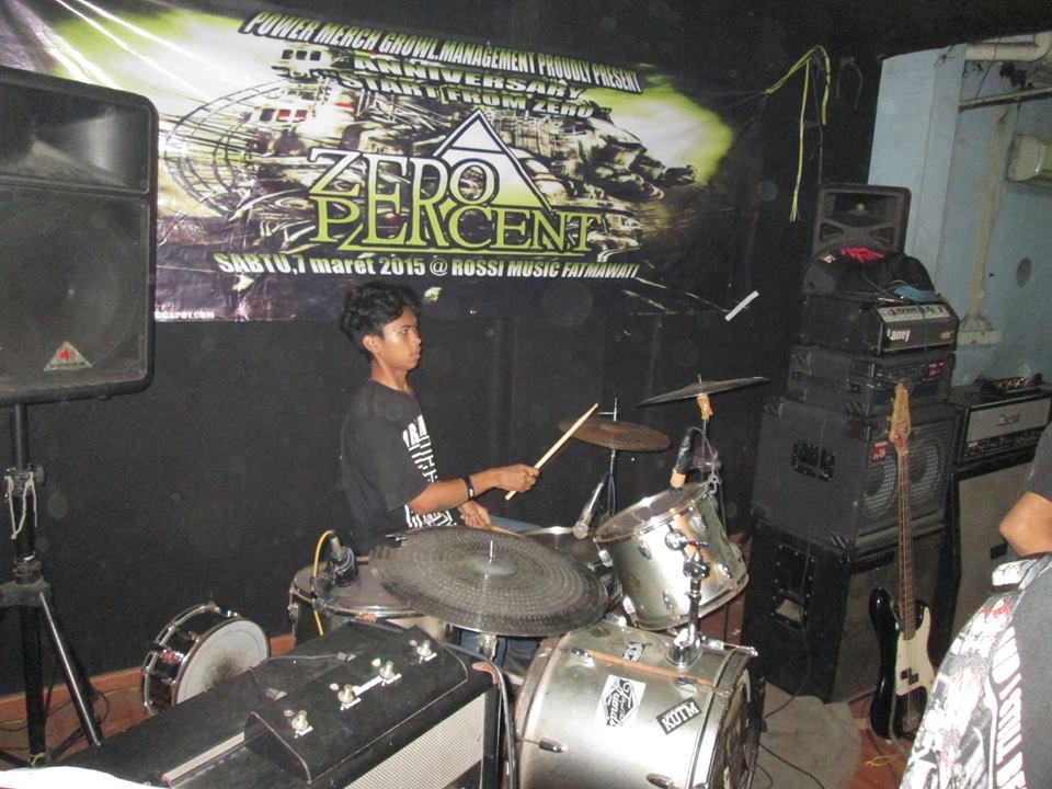 LETTERSBLOODY tweet media