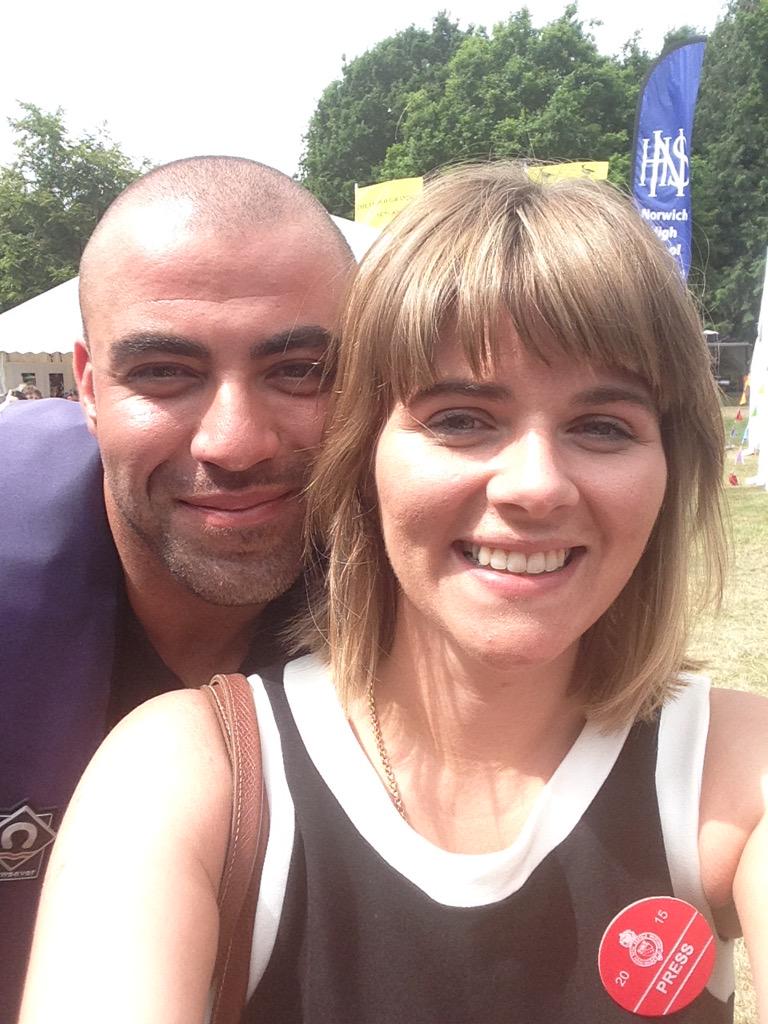 rosamcmahon's tweet photo. Great to see @BroadsBeat team at the #NorfolkShow. #selfieswithcops @EDP24 http://t.co/GLMC7SCCuV