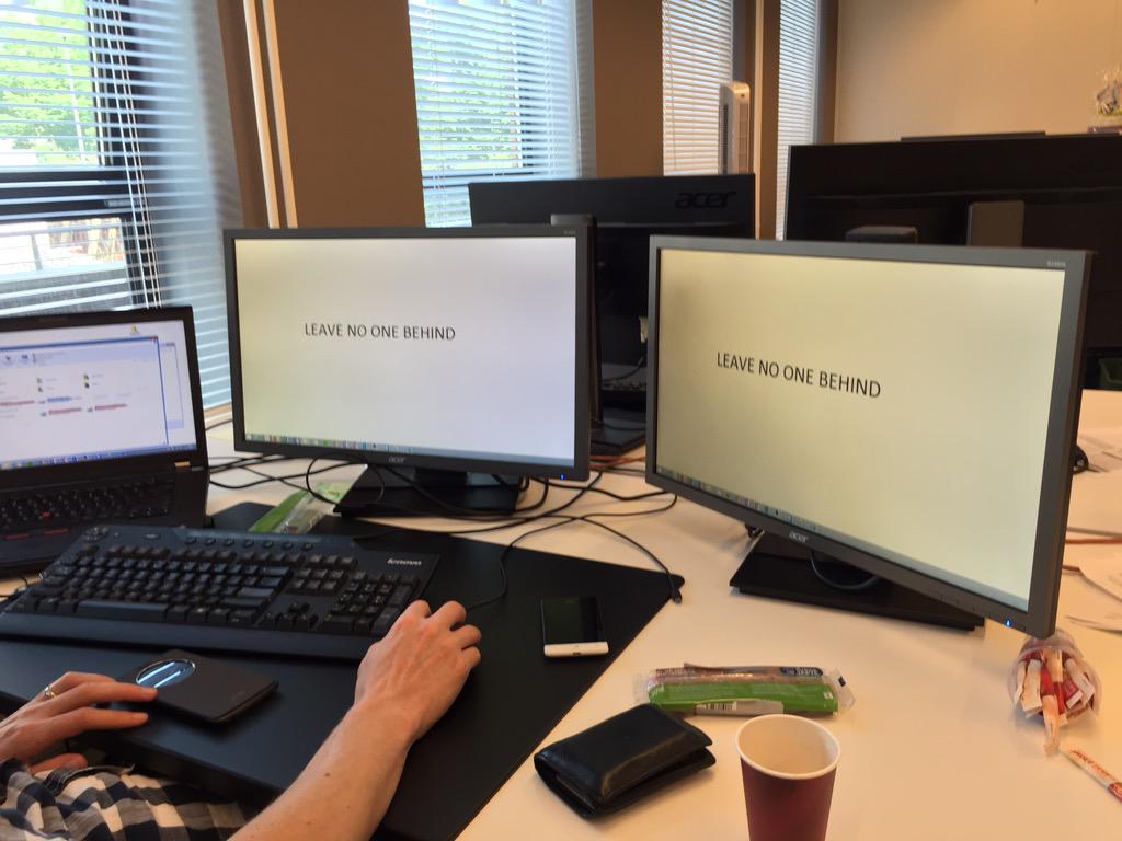 Mmartain's tweet photo. Collegue left for lunch and did not bother to ask me... #lockyourpc #karma #qnh http://t.co/ytckoNPcLA