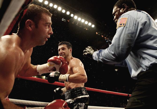 Happy 38th birthday to the one and only Carl Froch! Congratulations 