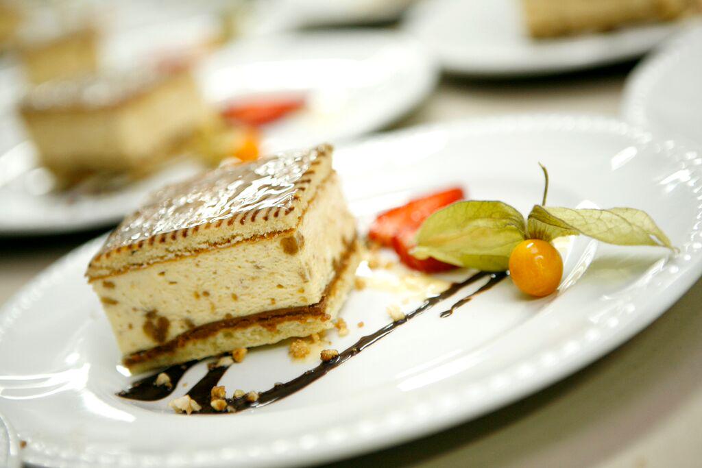 JoseF_Catering's tweet photo. ¿Sabes qué es este postre? Un sorprendente biscuit de higos http://t.co/KHFBFFsZdC