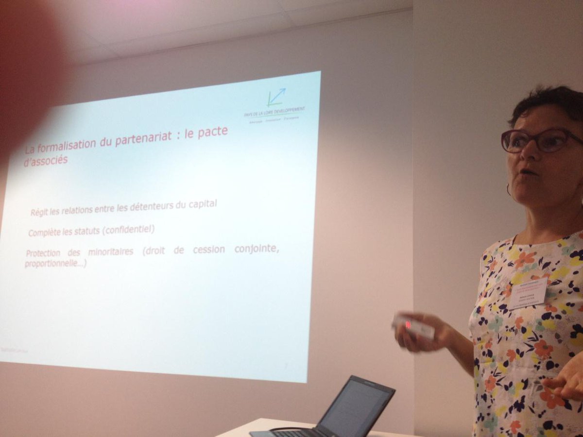 CRI_lrsy's tweet photo. Nathalie Leroux #soderogestion nous parle du fonds pays de la Loire Developpement @Loconumerique @oryon85 http://t.co/lMJImC6G8I
