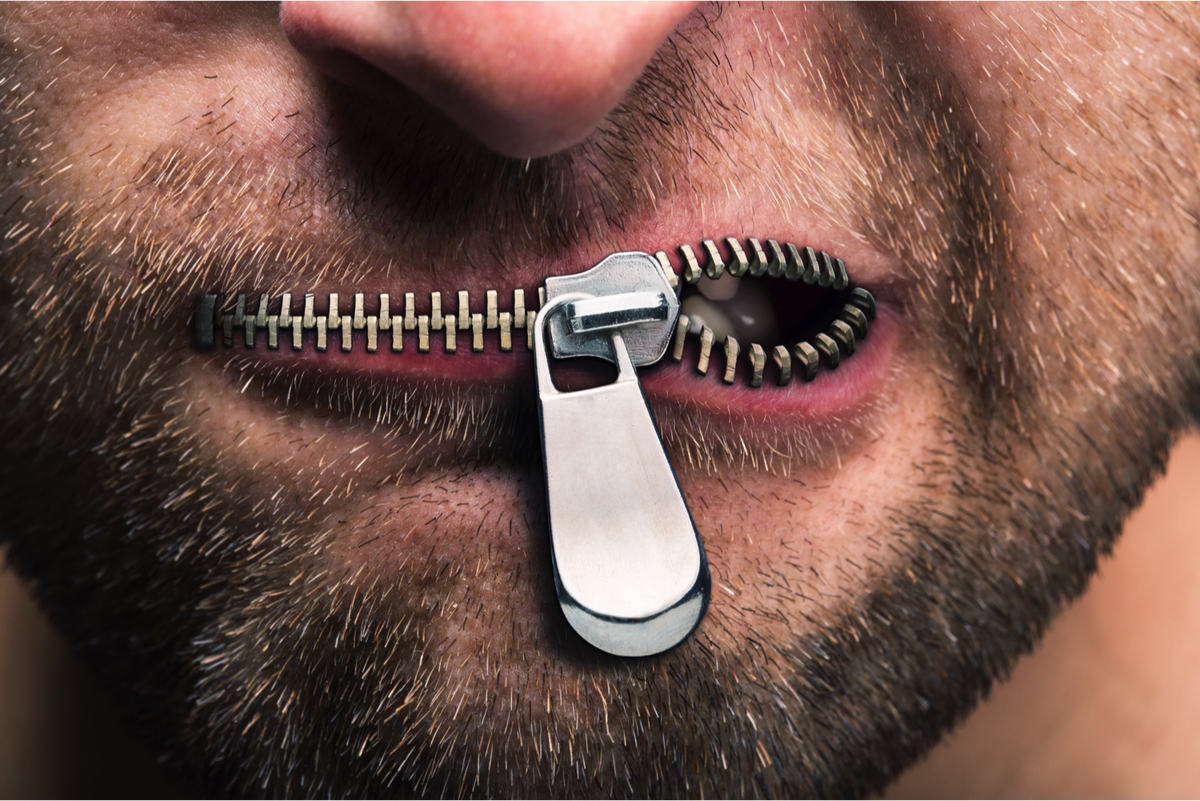 headstride's tweet photo. WHY MEN CLAM UP WHEN IT COMES TO FEELINGS?
http://t.co/yThhgX2LQj http://t.co/aHD8UWALqJ