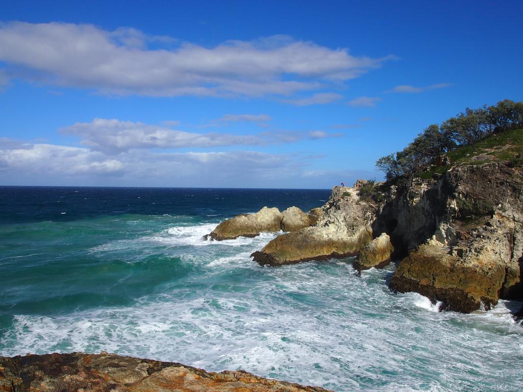 Oceanskinco's tweet image. Colourful rocks and sky and ocean. 😊 #oceanskinco #scrubdup #ocean #summer