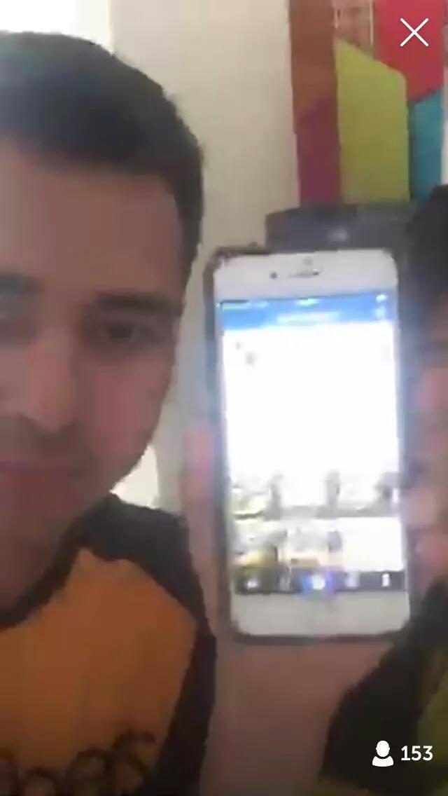 yukylova_04's tweet photo. RT @Diitaa_FR R: pokoknya ini IG asli aku sama gigi, lihat nih yg ada gambar mobil2nya bqru diupload http://t.co/ih40LPgvHT