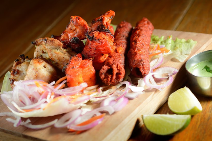 zaffronkitchen's tweet photo. Can’t you decide what you want for dinner? What about having a little of everything?  #zaffronkitchen #indiancuisine http://t.co/aRxudM6w8t