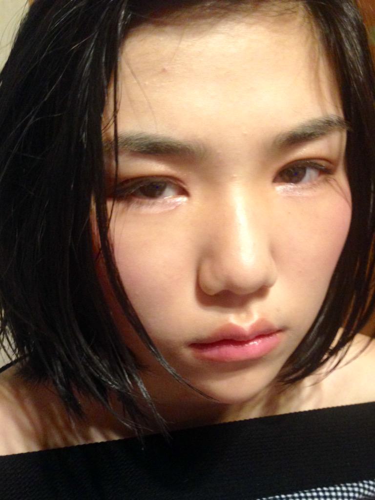 luna_osm's tweet photo. #KCE の撮影に行ってきます
久々のメイクです
#ウェットヘアー にも挑戦してみた
tops #rienda
shirt #INGNI
bottom #GARULA
shoes&bag #spinns http://t.co/WQ3pn7FDy4