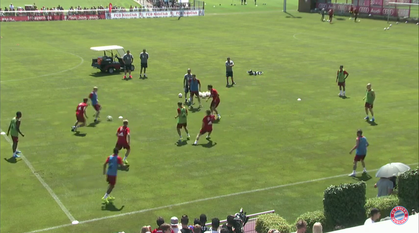 jlmartinsaez's tweet photo. Pretemporada Bayern de Munich: Sesión 1
http://t.co/ay6jfgvsKJ http://t.co/UjHOmVKxfz