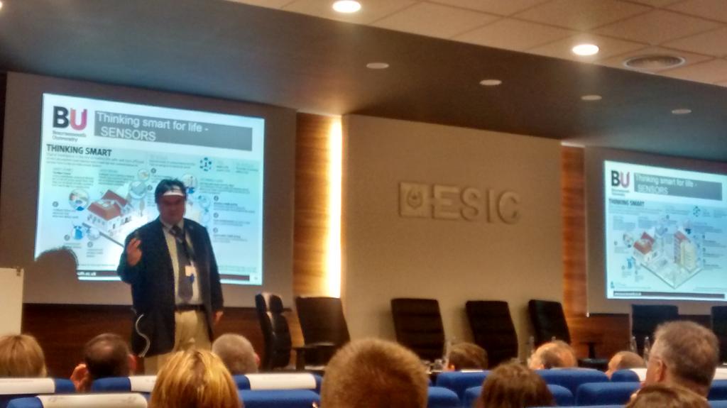 raquelmoraforta's tweet photo. We create information from our mobile phones, everybody is essential by @buhalis @ESICValencia #ImatESIC http://t.co/XarqEDOota