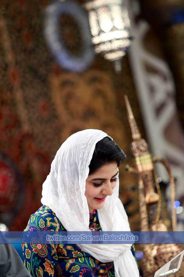SanamBalochfans tweet picture