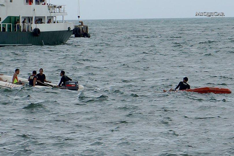 News5PH's tweet photo. IN CASE YOU MISSED IT: Passenger boat bound for Camotes from #OrmocPH capsizes (Photos via Miquicar Photo Studio) http://t.co/0HSgePqzB4