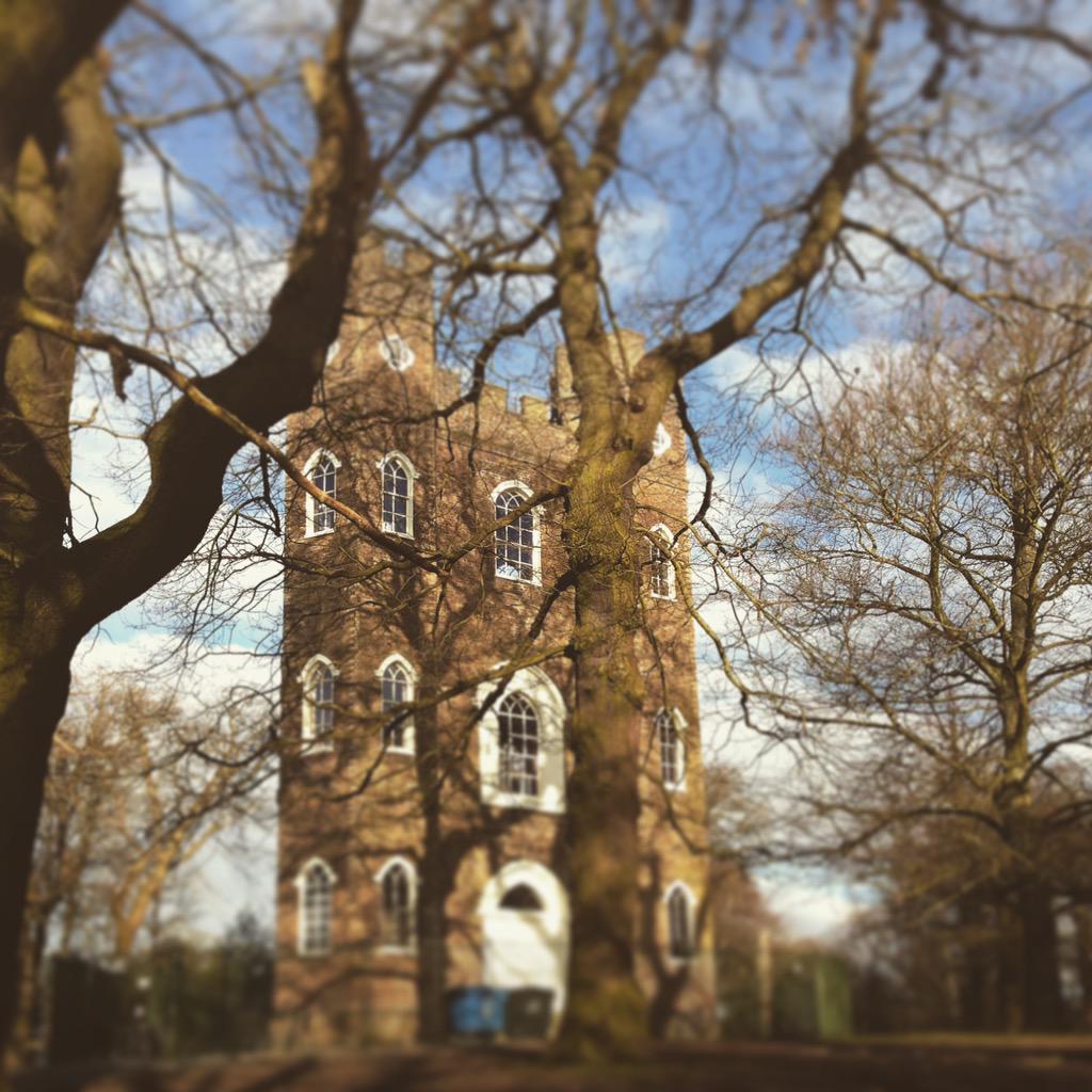 LookLeftLookRt's tweet image. Good luck to our amazing Secret Princess of @Severndroog team - opening today @GDIF - #savetheprincess