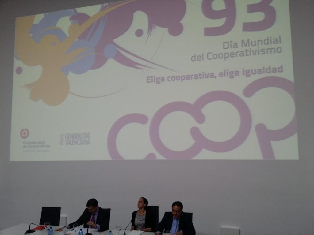 flowcomputing's tweet image. Rompiendo barreras con Ana Peláez de la #ONCE en las jornadas por el #DíaMundialCooperativas #Concoval @FEVECTA
