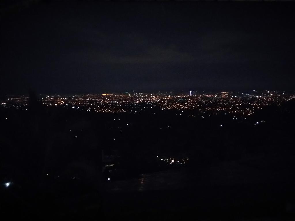 iamfengtot's tweet image. Hmm i don't like this pero i'm in love again with the same person,  😍😍😍😍 hahaha #kilig #Lumalande #OrdinarySong