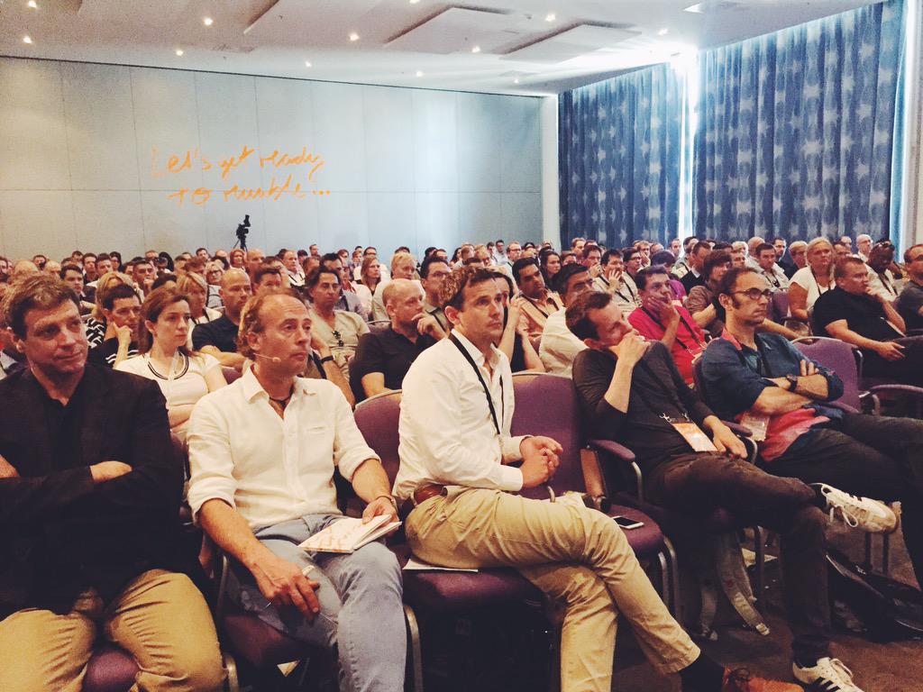 EOUnlimited's tweet photo. Looks like a full house to #embrace the #struggle with @EntrepreneurOrg #eonation #eounlimited http://t.co/l2ixL6anId