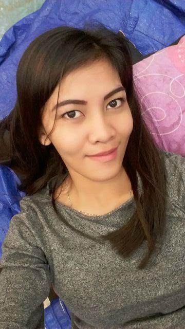 Senyum itu indahkan semuanya :D