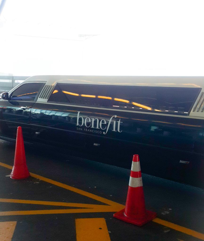 LipglossKiss's tweet photo. Just arrived in Cape Town for the @BenefitBeautySA event and look what's waiting for us 👌 http://t.co/THq6Vh4dp9