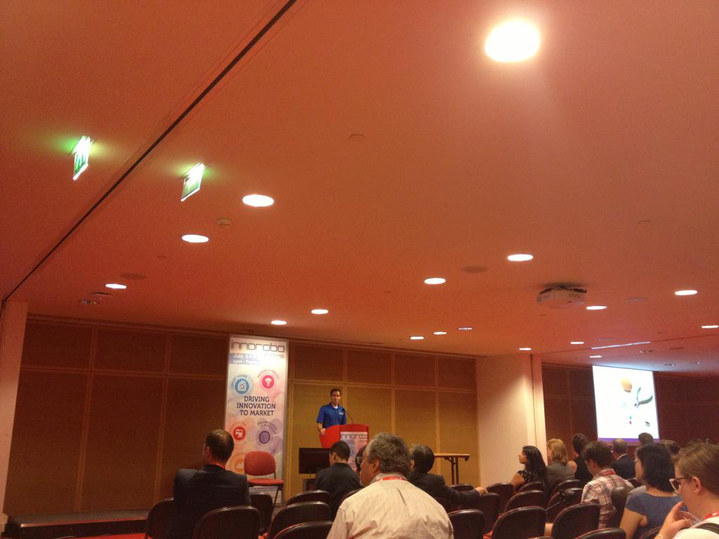 laur_va's tweet photo. Now it's turn to @EmpireRobotics #startup to pitch their #robotics gripper #innorobo http://t.co/DPRilcnBqq