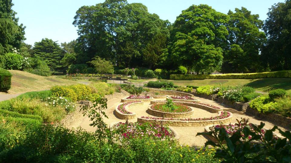 ArtofTonyNero's tweet photo. Another super day in P'town...have a good one peopz! #Peterborough Central Park #LookingGood @FriendsofCP http://t.co/Ue4kUN2M1F