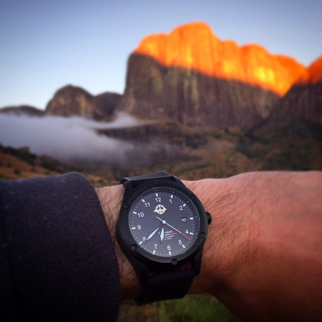 Sismeek's tweet photo. Sunrise with @Sismeek 
#PassionForAction #SummerIsComing #WatchAddict http://t.co/toqPg4brJI