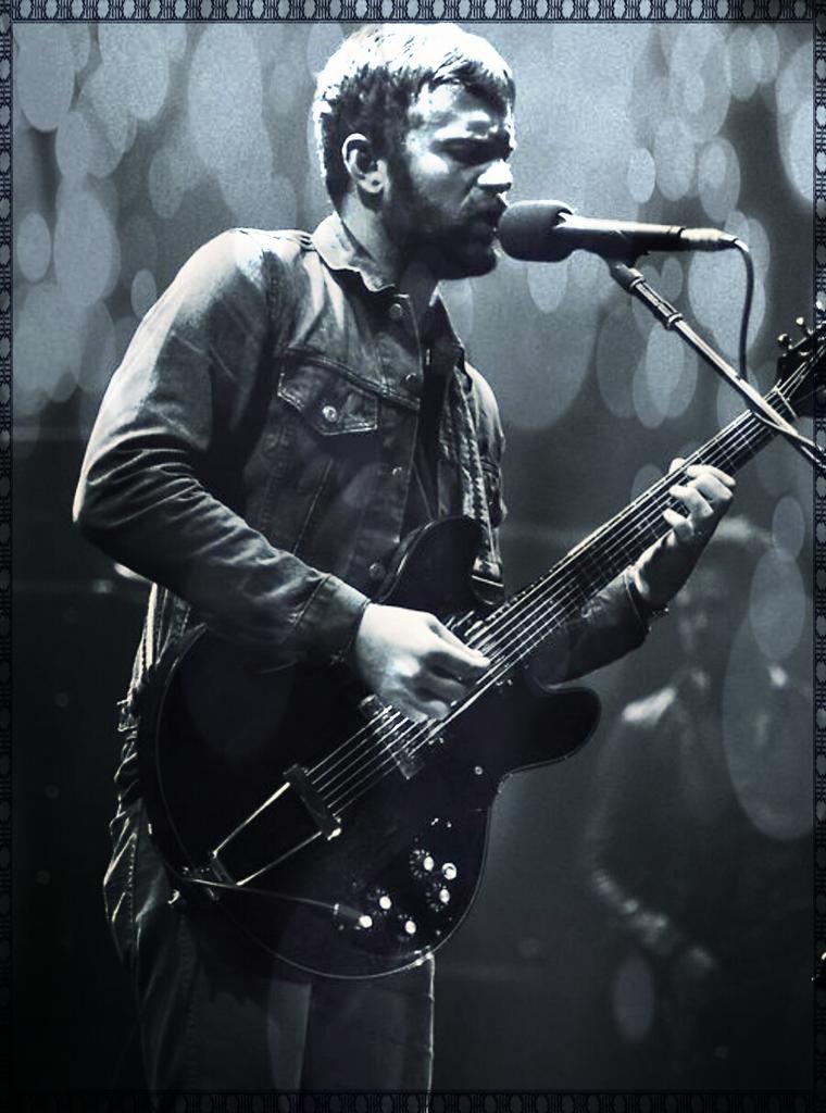 KtyLovesKoL's tweet photo. Happy #CalebFollowillThursday 
@BalestrinDagmar @MosesMac10 @marrymematt @Ahaa_Shake @baconfollowill @CaDonnahRocky http://t.co/oGJv3DLxyi
