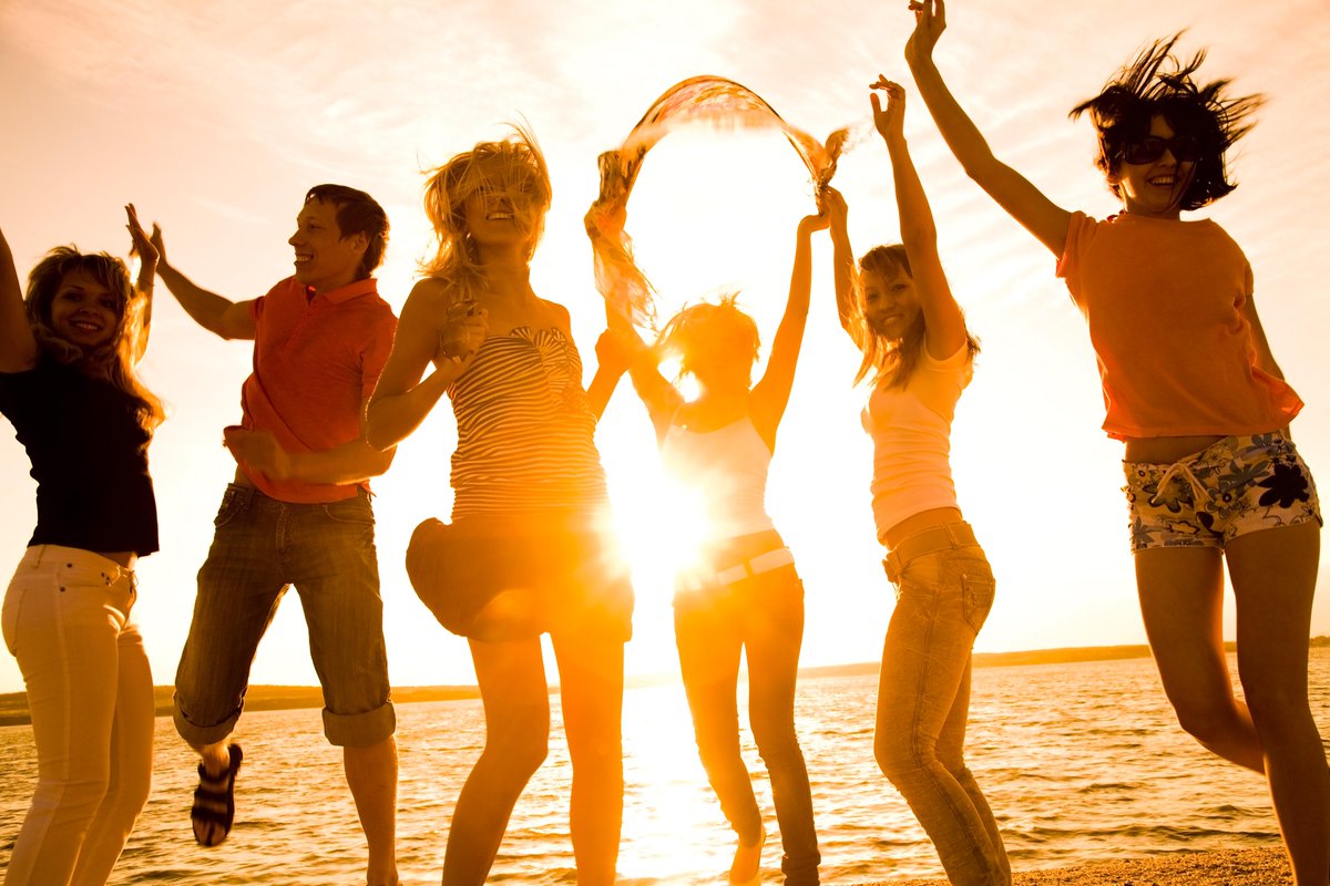 SPARQling's tweet photo. De zomerplanning van @SPARQling levert mooie matches op. Fijne avond! #zomervakantie http://t.co/HzTCul0QBT