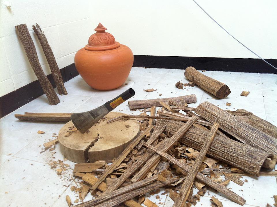 Feel_Oud's tweet photo. Agarwood Art…
http://t.co/MoWbOcjZtY http://t.co/8LOTInJZ2V