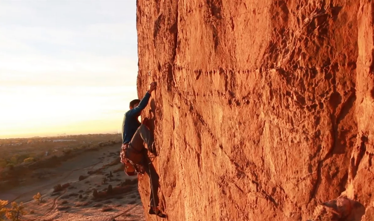 rockandice's tweet photo. Bolt Wars: Conflict, Death and Community in the Garden of the Gods http://t.co/FQUiY0kYIK http://t.co/aPvueOXxXi