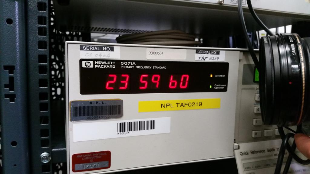 spenley's tweet photo. And here's the official time on June 30th just before midnight. This is what a leap second looks like. @NPL http://t.co/WYCgu3YmPj