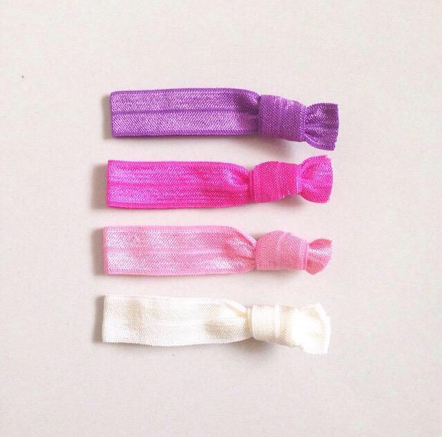 60minstore's tweet photo. @JoongPeach (plsrt) .-ยางมัดผม-. <elastic hairties> 
👉สีพื้น 4 ชิ้น👈 40฿/เซ็ต♡
ทุกแบบมีชุดเดียวน้า
Line : .thor http://t.co/we1xenkpL0