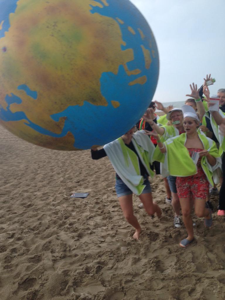 F_Guille1985's tweet photo. Team 20 #HavingFunWithBodysolSun @OmegaPharma_BE #OmegaVerovertDeWereld http://t.co/ETU0tiQ8uu