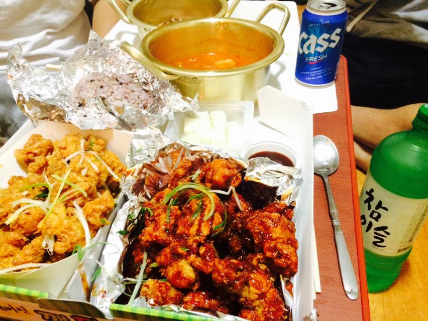 Condivo's tweet photo. #대곡리 #깨닭파닭 #대꼬리 #기분좋은날 #삼겹살구이 #김치찌개 행복하군 고기가_아니면_꺼져 http://t.co/Wb3MY8th5D