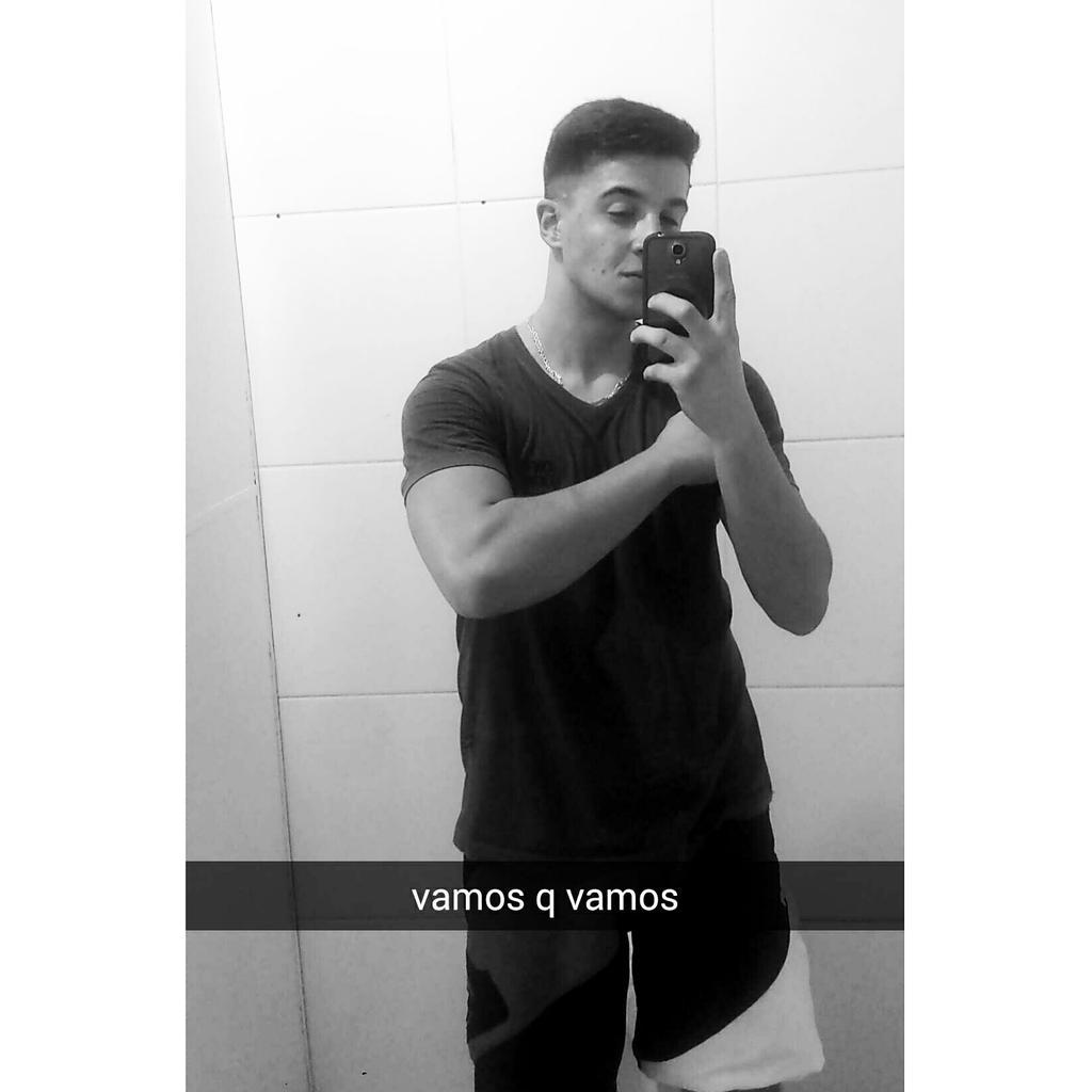 gustavo_endel's tweet photo. #NutriMundo #AcademiaCorpoeAção http://t.co/McGTR2nCUu