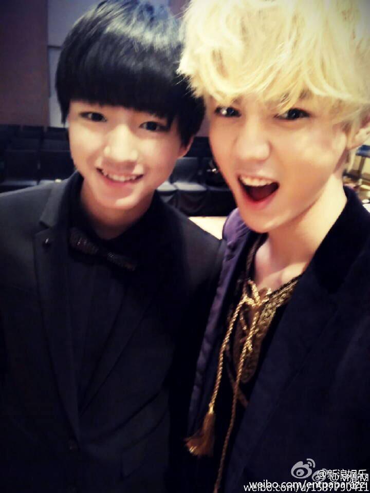 #luhan the great wall @LUHANLAND