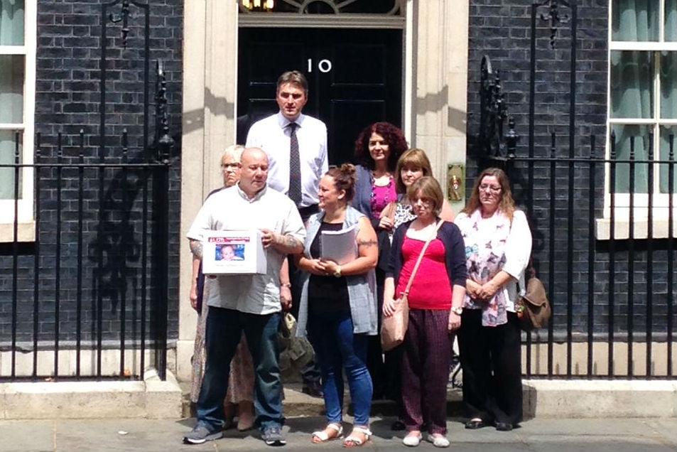 ShropshireStar's tweet photo. #Shropshire campaigners take baby ashes petition to Downing Street http://t.co/U0VcI5o8YG http://t.co/KuENdPa3EW