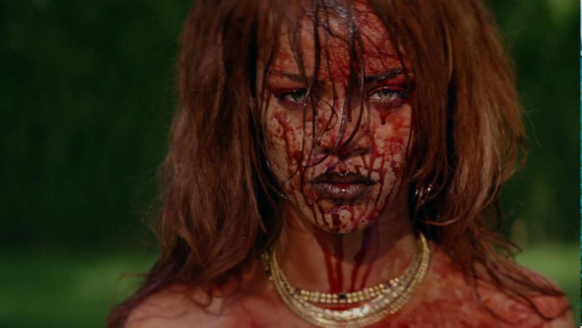BFMTV's tweet photo. Rihanna: un clip violent pour "Bitch Better Have My Money" http://t.co/L4gGuCO6g1 http://t.co/YjLkbQVdv0