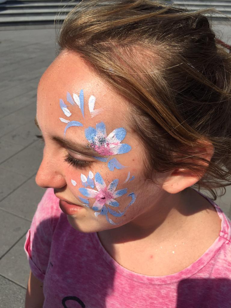 gordanoschooltr's tweet photo. #ggermany they want to do GCSEs in face painting next year.... http://t.co/aOtnD1q2R0