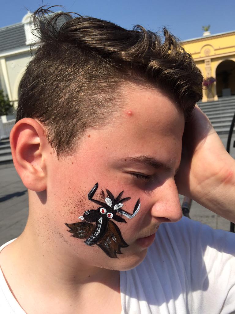 gordanoschooltr's tweet photo. #ggermany they want to do GCSEs in face painting next year.... http://t.co/aOtnD1q2R0