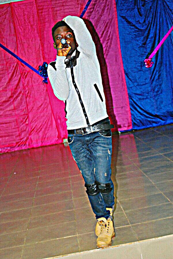iamup2date's tweet photo. Dope performance #WHYNER ~#AYEKAYE http://t.co/inD0hal9l8