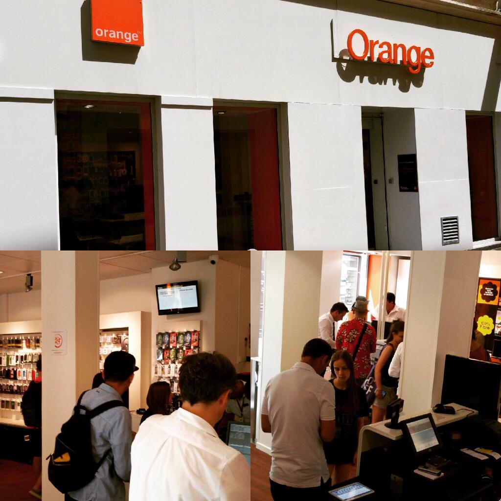JacobsPierre's tweet photo. Le magasin @orange_france du réseau @GDT à #Avignon est ouvert!Déjà de nombreux clients avant le #festivaldavignon! http://t.co/zsgCbbbEHh