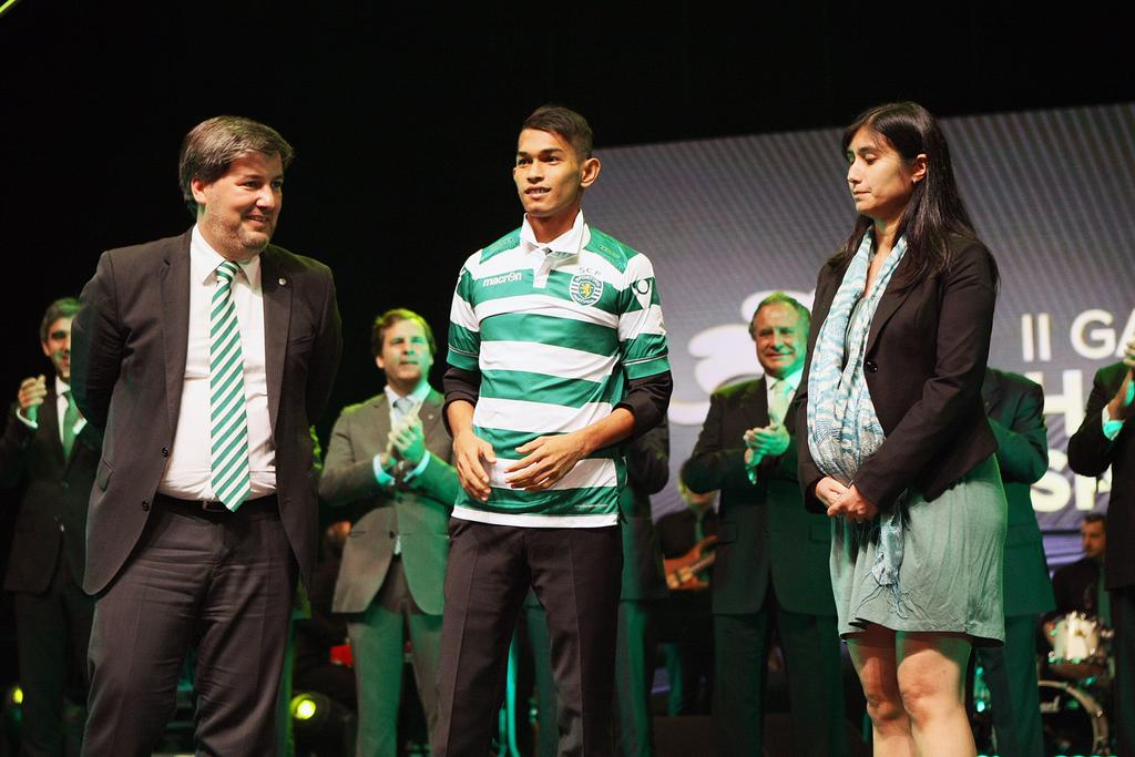 .<a href="/MartunisCR8/">Martunis Ronaldo</a> has joined the Club! The young boy that survived the tsunami will work and grow at #SportingCP.