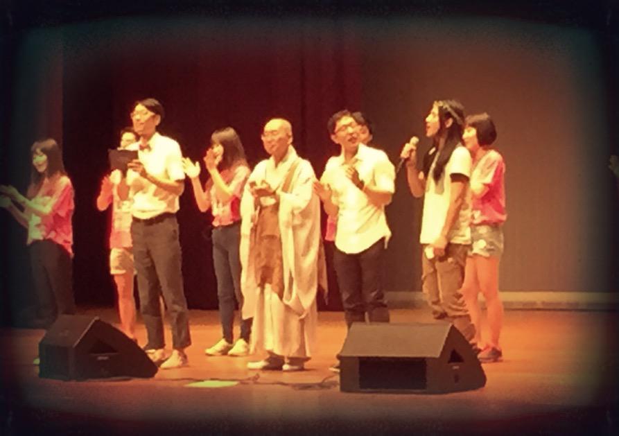 magic_donkey's tweet image. 2015 청춘콘서트 '행복의 나라'

#오청춘
#법륜스님
#김제동
#요술당나귀

서울, 대구 마치고 내일은 울산으로