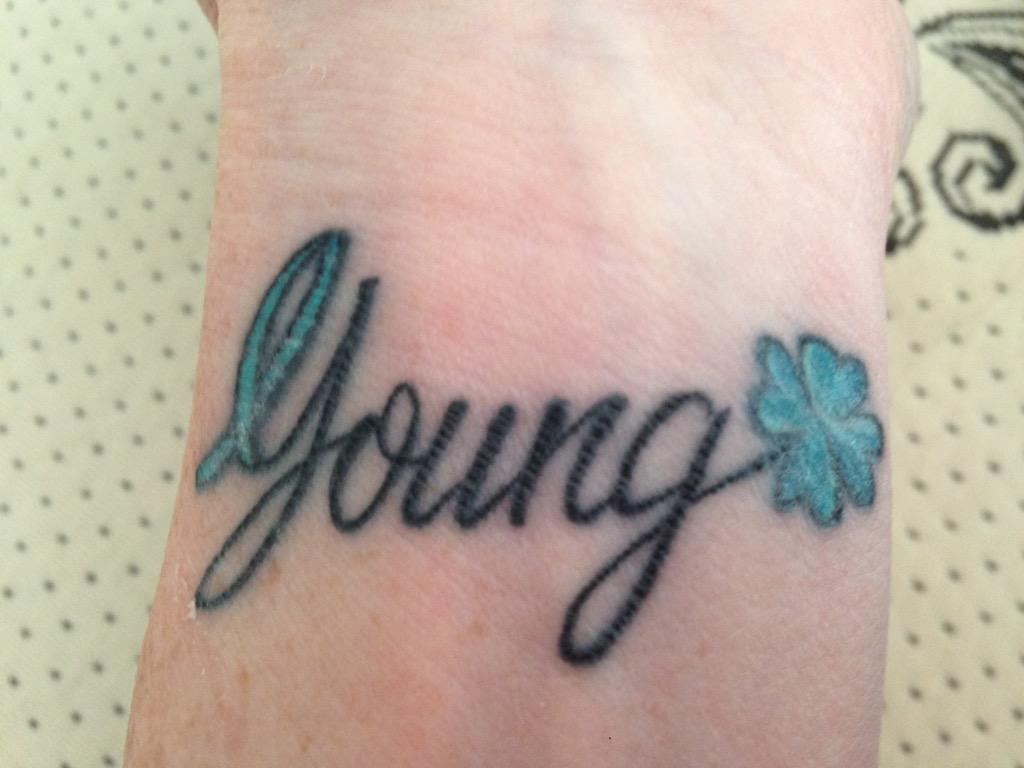 jengalbraith01's tweet photo. @dizzlehhtatlv 1 month with the new tatt and pretty much all healed up! #tattoo #😘 http://t.co/D97wNWgcSW