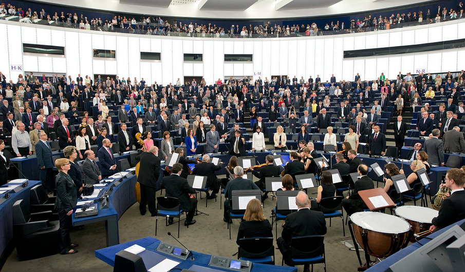 Europarl_ES's tweet image. Ya hace un año que los nuevos #eurodiputados llegaron a los escaños de la #Eurocámara tras las elecciones #EP2014
