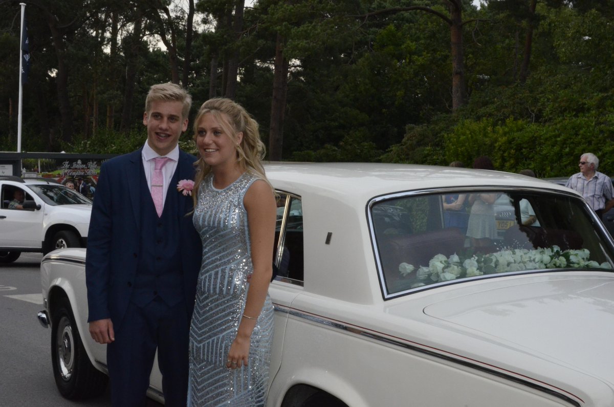 corfe15's tweet image. Beautiful photos from prom, more to come