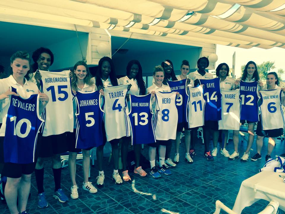 ffbasketball's tweet photo. Début de l'Euro pour les U20F à 19h30 contre la Turquie, à suivre en direct : https://t.co/wJQ4xATiMT #EDFU20F http://t.co/QrzkKSw4hp
