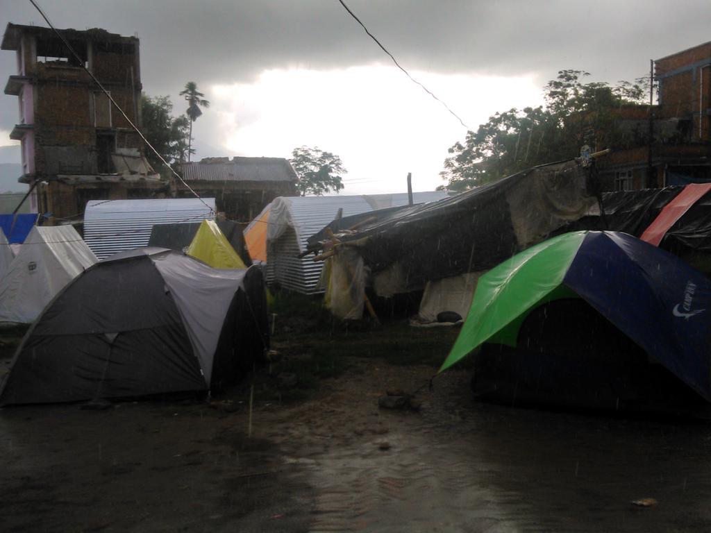gr8guyrabi's tweet image. First the earthquake... Now the monsoon's dominating the people of my country... #Harisiddhi #Nepal